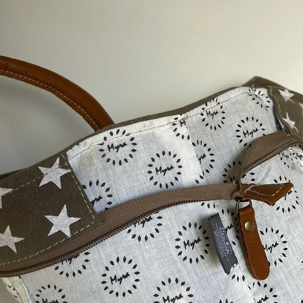 Myra Bag Shoulder Bag